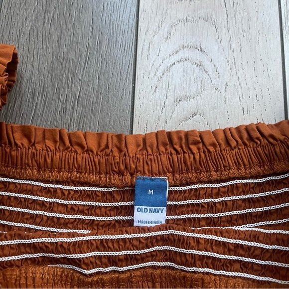 Old Navy Rust Smocked Blouse - Picture 2 of 4